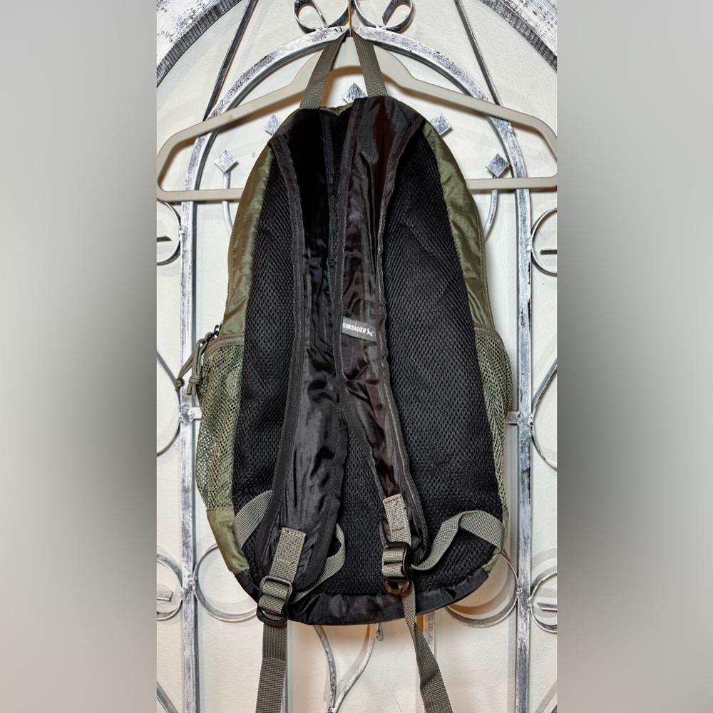 Eddie Bauer Green 20L Lightweight Stowaway Packable Spruce Green Backpack - Picture 5 of 16